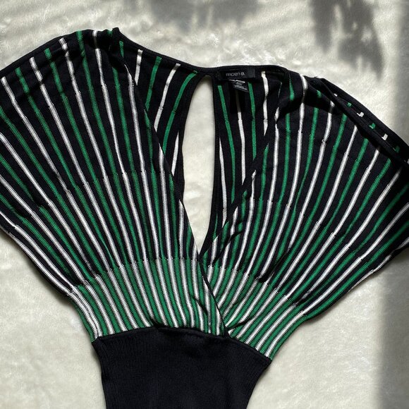 Arden B Striped Knit Cutout Top Green White Black Size M Y2K - Picture 4 of 14